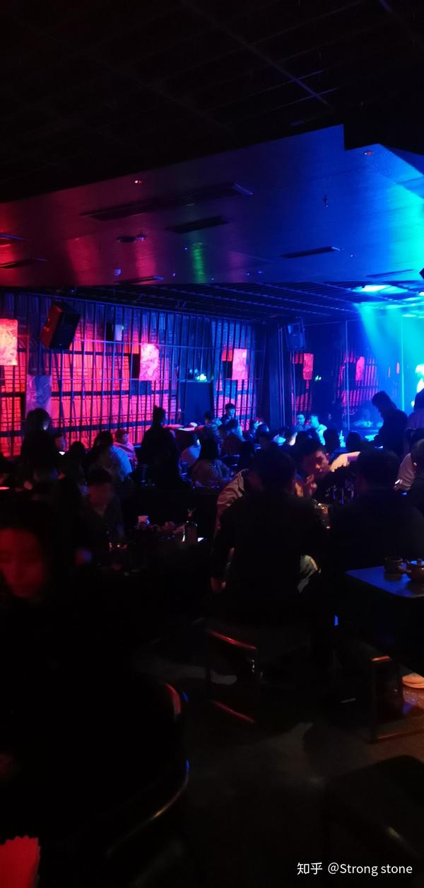遵义百鬼夜行酒吧遵义人气最高的酒吧
