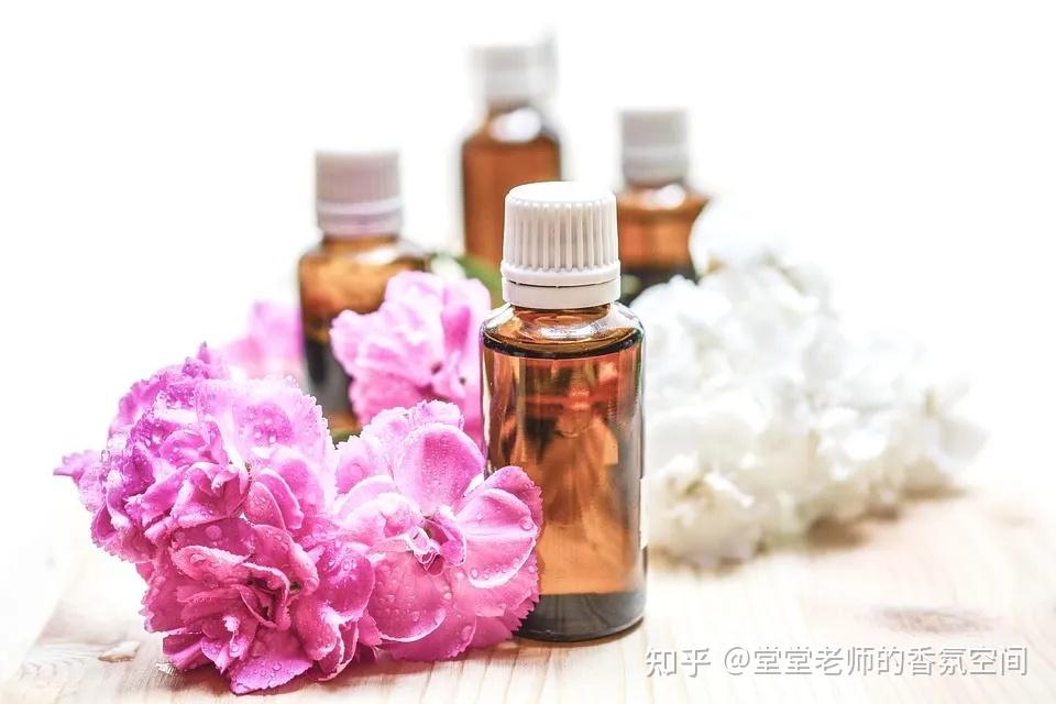 香水电影里精油有几种萃取方法