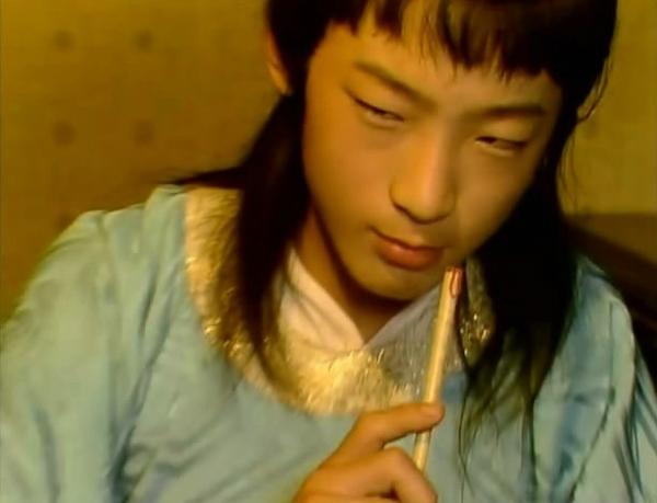 他更愿意和贾琮贾兰在一起,比和宝玉在一起舒服的多,那两个,一个是