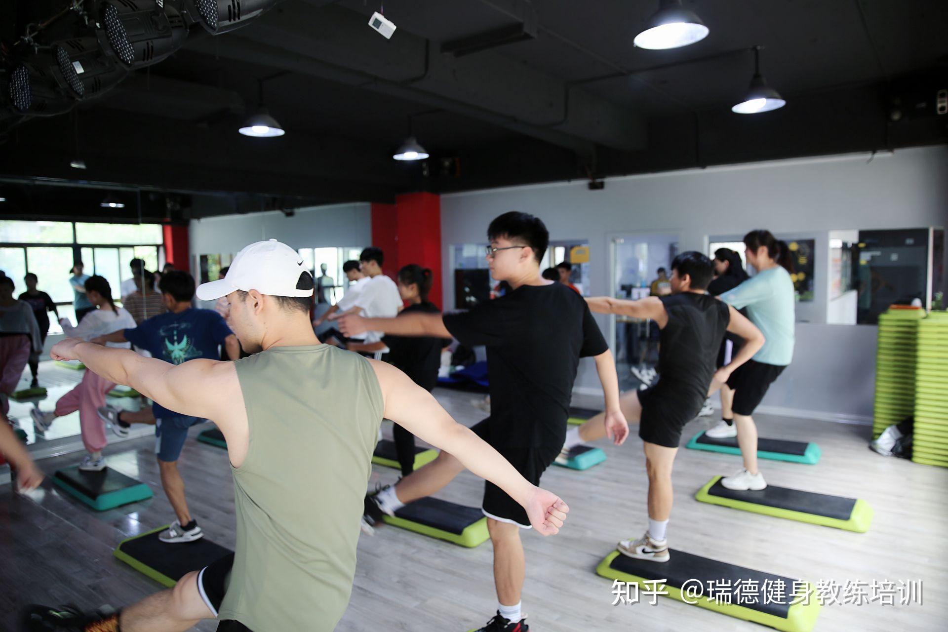 大学生毕业后做健身教练需要哪些要求