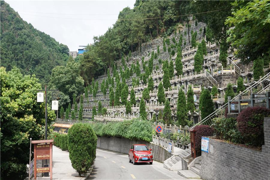 合法:坐落于重庆市璧山区河边镇,规划占地面积1500亩,紧靠重庆地