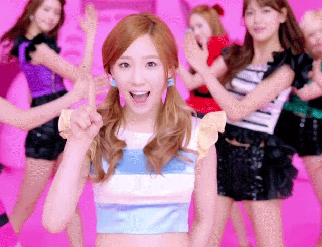 韩国女团成员有哪些惊为天人的瞬间?