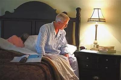 老年人的睡眠困扰很多如何提高睡眠质量
