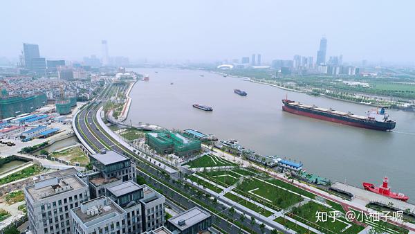 春日里的跑步圣地-上海徐汇滨江