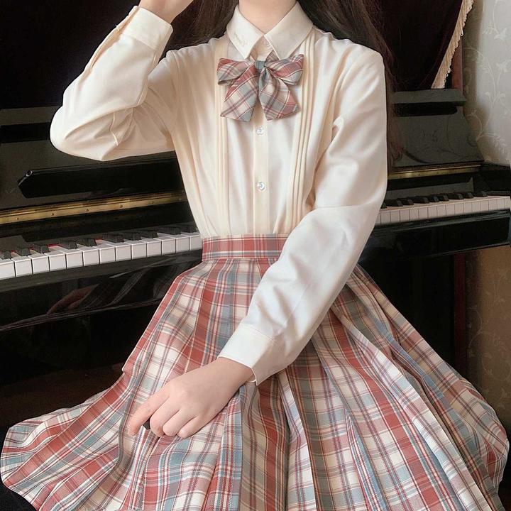 快520了想给女朋友买身jk制服,但自己在这方面是小白
