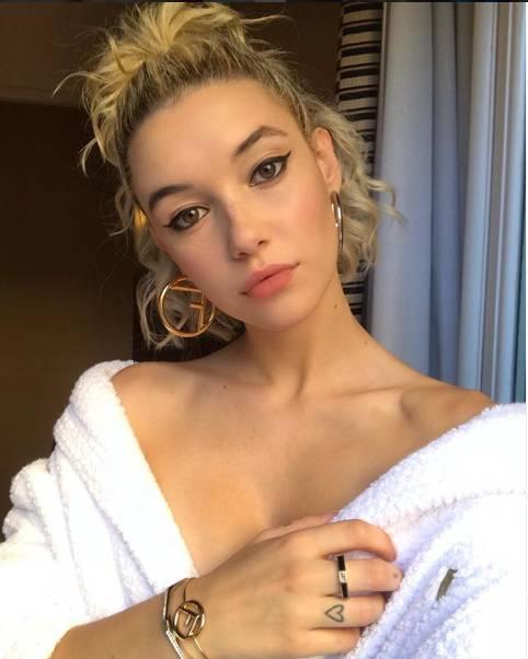 今日图集:近日杜兰特点赞的超模sarah snyder