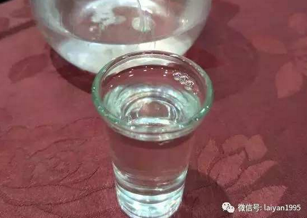 酒中出现沉淀物, 是变质还是另有真相?