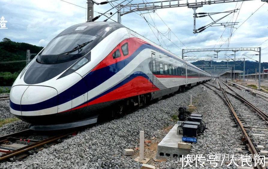 中车集团研发的cr200j型列车车体,设计时速160公里,将成为我国铁路