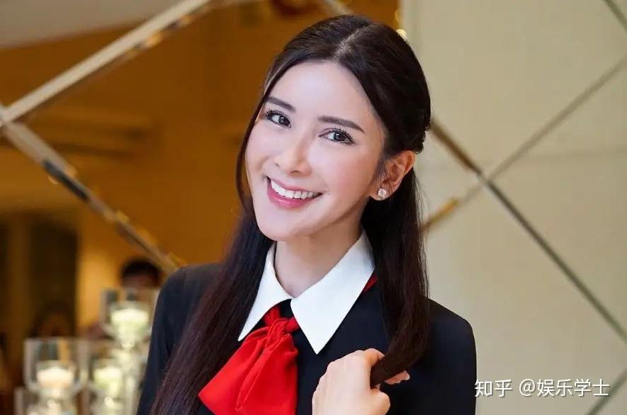 蔡欣颖亚洲第一名媛,35岁离婚带俩娃,45岁身价过亿走向巅峰