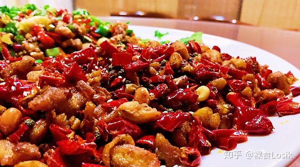 必吃榜川菜系列成都热门江湖菜毛血旺的食材很一般