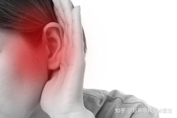中耳炎有哪些症状?该如何治疗,会自己好吗?