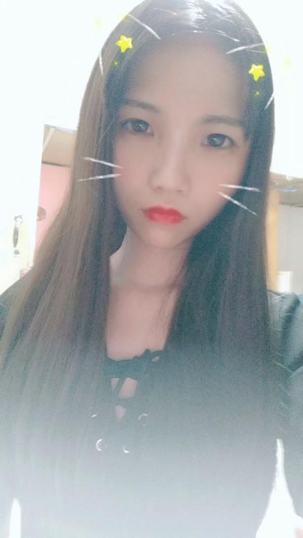 网上照骗不都是美颜滤镜吗
