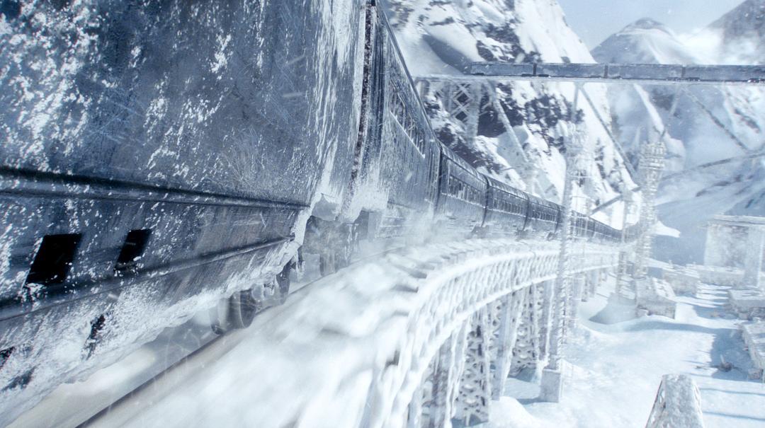 《雪国列车》一厢一世界,一车一菩提