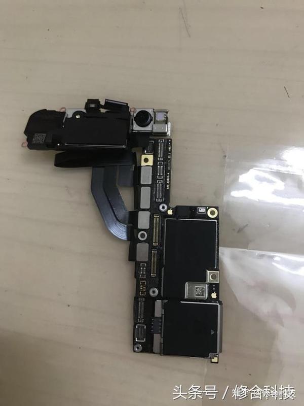 苹果手机iphone x详细拆机分解教程!精细作业!