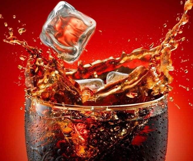 为什么喝可乐一定要加冰块