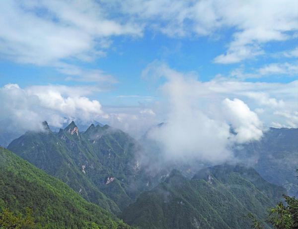 城口九重山:打造动静相宜,四季皆游的立体山水休闲旅游区