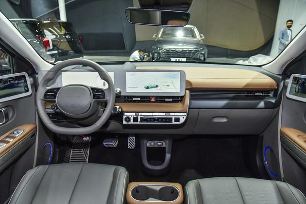 2021上海车展实拍现代ioniq5这真的是量产车吗