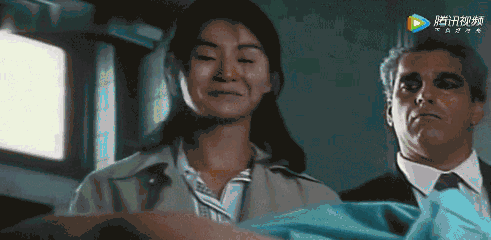 我从你的笑容里看到了泪光