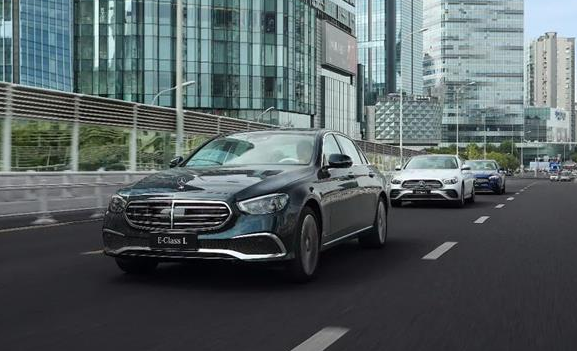 2022款e级奔驰,奔驰2022即将上市新车 2022款奔驰e级全系搭载20t月销量成绩跃至同级第二