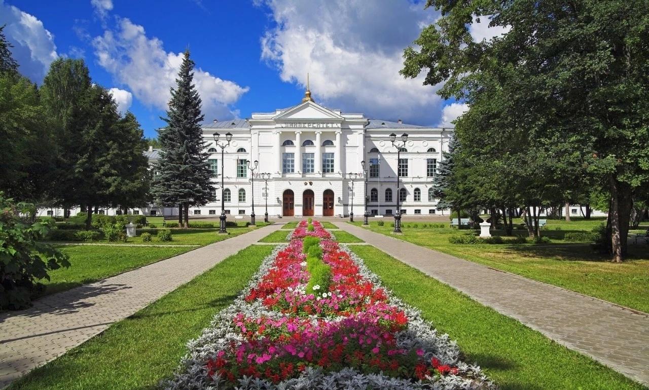 俄罗斯大学qs排名500篇章三托木斯克国立大学