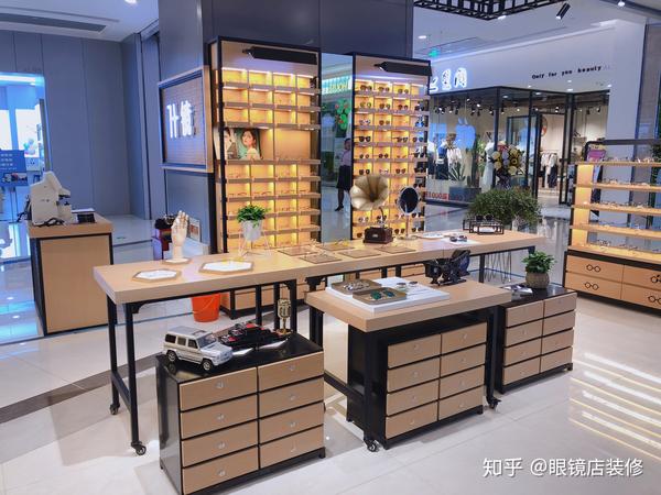 20多平的商场眼镜店你得这样装修才到位