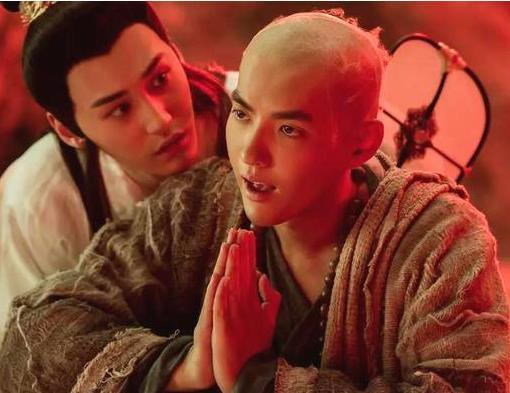 为什么周星驰会选吴亦凡演西游伏妖篇可能是因为他没演技
