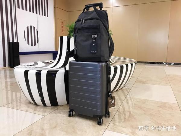 工作狗的出差装备90分20寸7道杠行李箱
