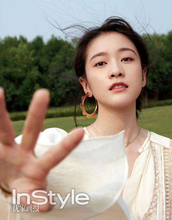蓝盈莹演技相当的同龄女演员?