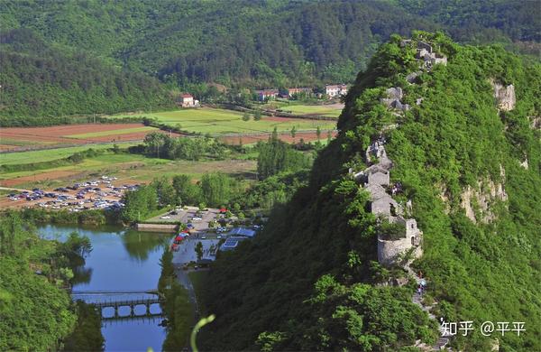 5月19日,南漳春秋寨景区推出免景区大门票活动.