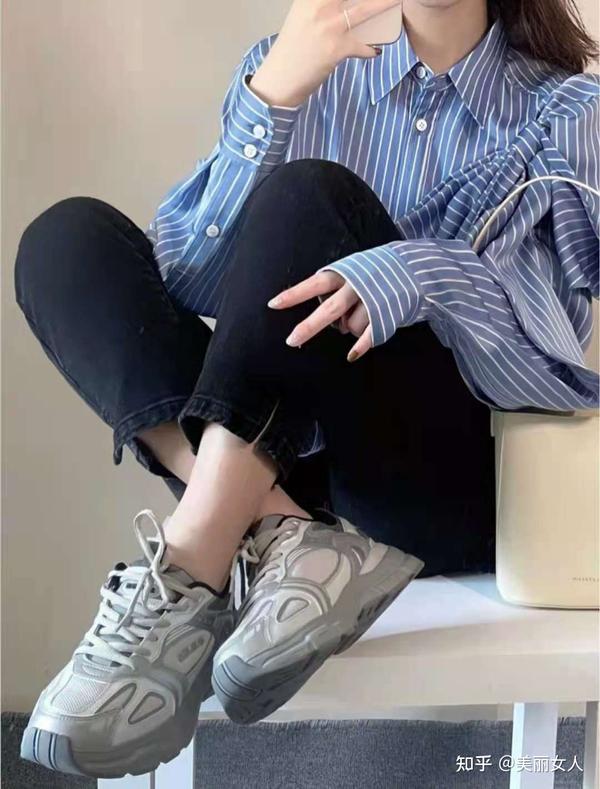 老爹鞋搭配什么裤子好看