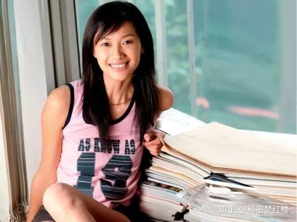 44岁冻卵,恋爱9年不婚,徐静蕾真的有病吗?