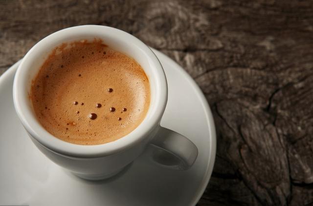 拿铁卡布奇诺和美式咖啡怎么分辨喝咖啡的好处在哪里