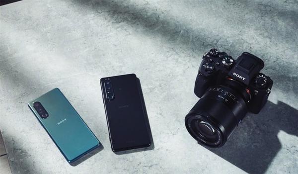 索尼海外发两款旗舰手机xperia1iii和xperia5iii提供三种颜色