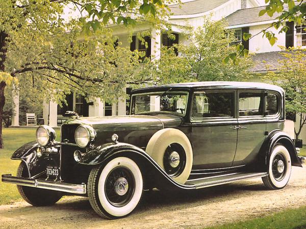 1932年款的林肯ka及kb车型同样丰富,包括了两门coupe,四门轿车,运动版
