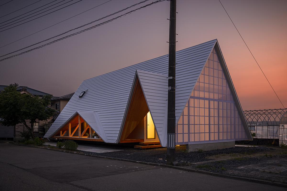 日本艺术资讯建筑设计案例中之岛の家
