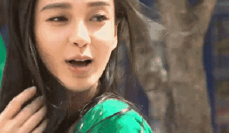 为什么 angelababy(杨颖)口碑这么差依然顺风顺水,而杨幂被说红不了
