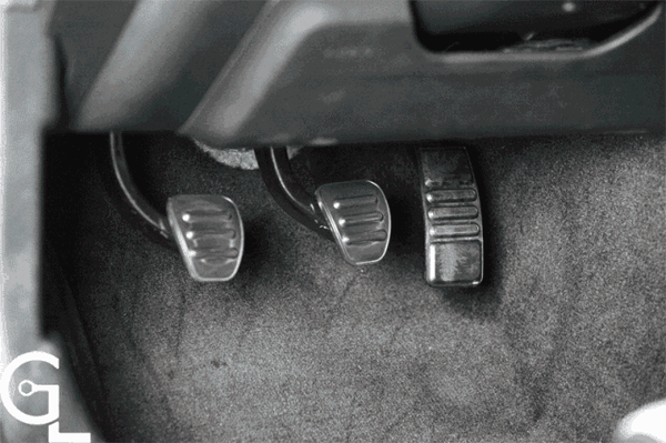 少踩油门就省油?错!