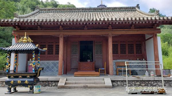 天水南郭寺现财神殿