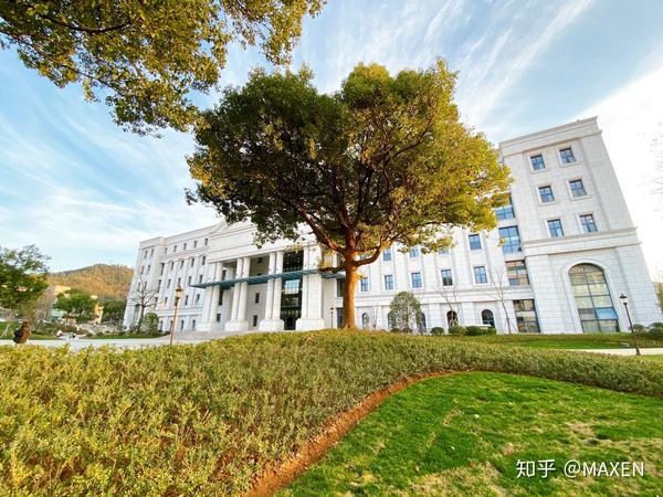 欢迎报考浙江外国语学院