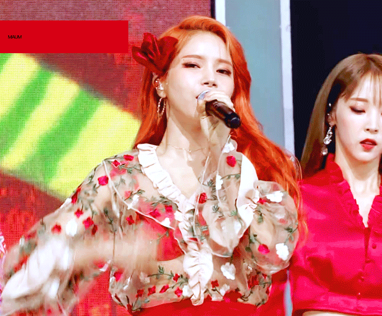 韩国女团成员有哪些惊为天人的瞬间?