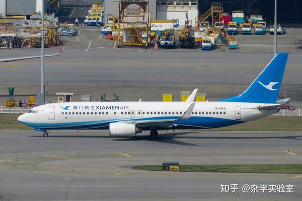 厦门航空波音737-700型客机