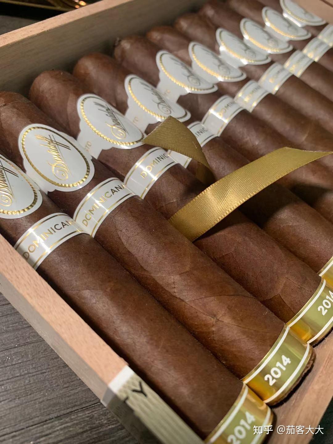 新品开箱大卫杜夫多米尼加限量版雪茄2021