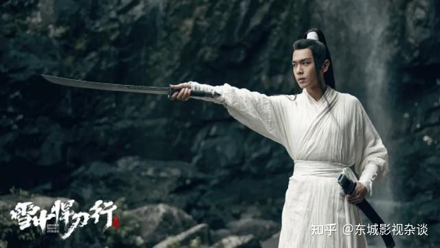 第一个与徐凤年有夫妻之实的女子是谁不是姜泥也不是青鸟