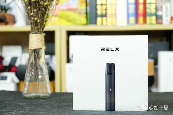 relx悦刻换弹雾化烟体验:让你每吸一口都是好烟!