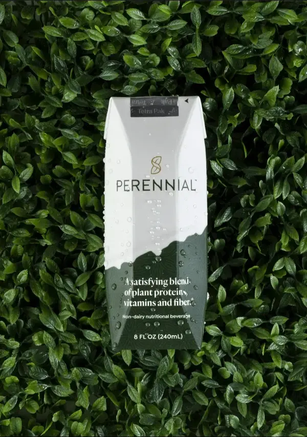 perennial植物基饮料,专为成年人定制,含32毫克 dha藻油  图片来源