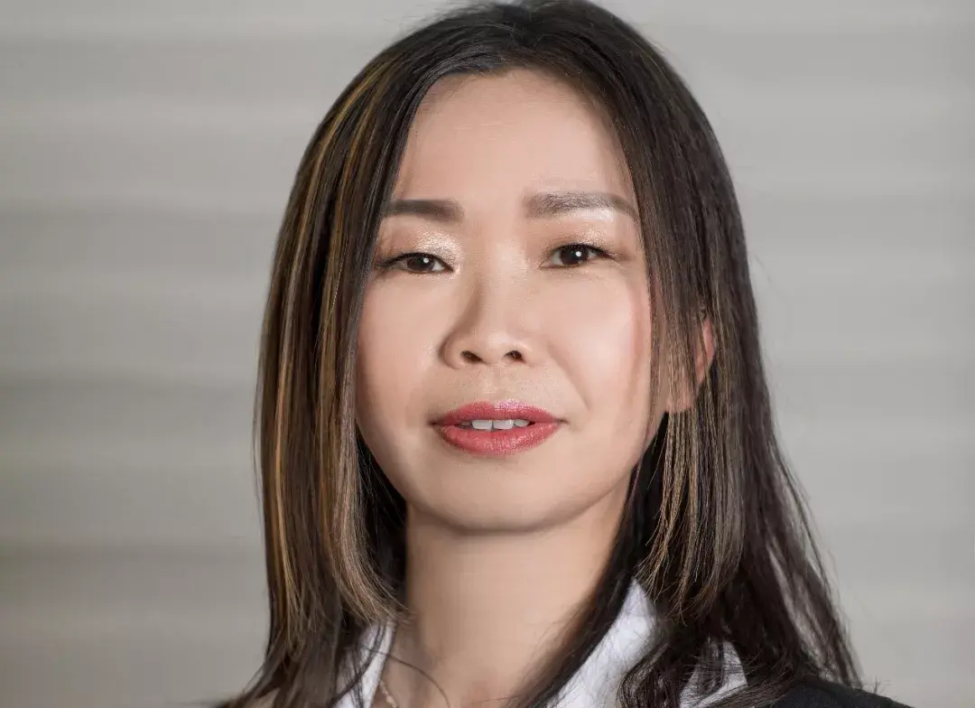已认证的官方帐号 shelly身上有一种特殊的吸引力,能让周围的朋友们