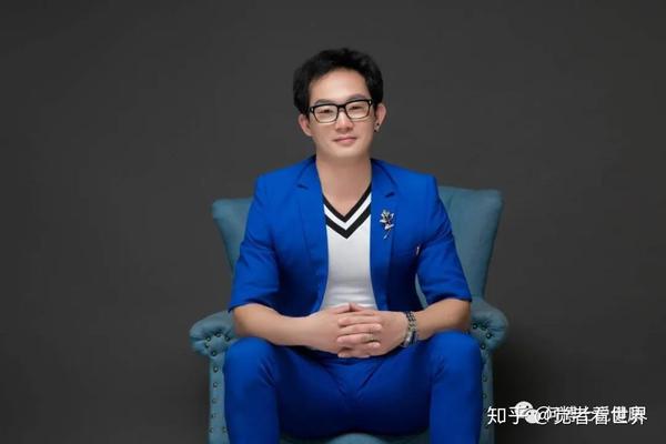 何博士简介