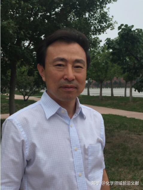 大连理工大学包明教授课题组基于二恶唑酮分子的可见