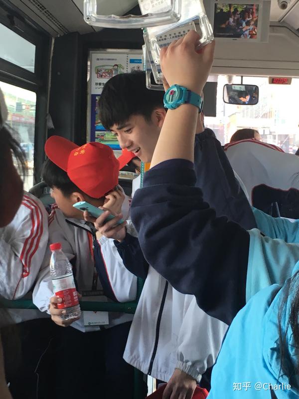 有哪张不知名的男生照片让你特别心动念念不忘珍藏至今,一直想知道他