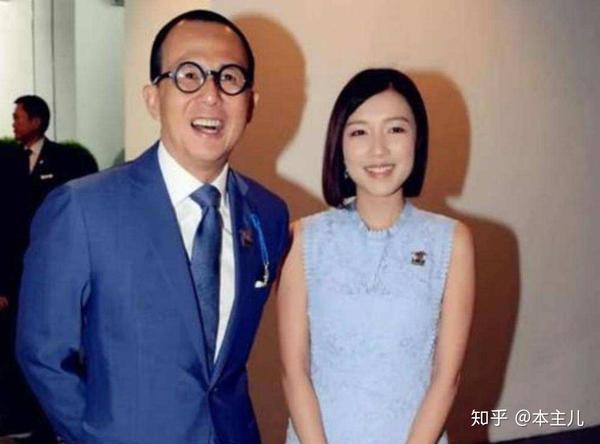就在一切都归于平静的时候,梁洛施生父的殷理基家族竟然传来认亲的